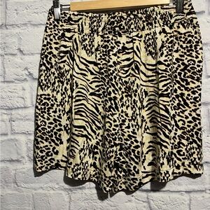 ✨3 for $15✨New George Leopard Print Women's Shorts Small